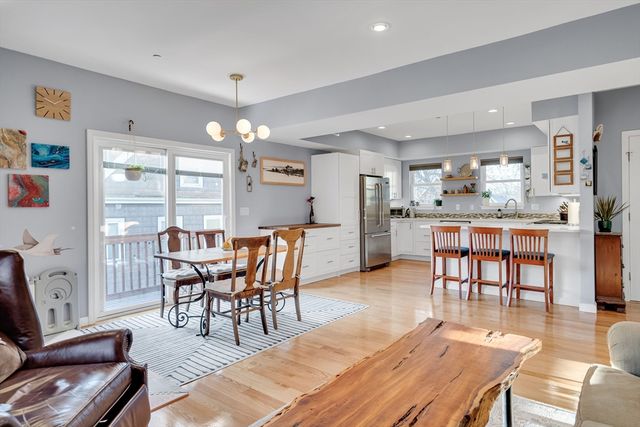 104 Holland St 3, Somerville, MA 02144