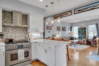 104 Holland St 3, Somerville, MA 02144