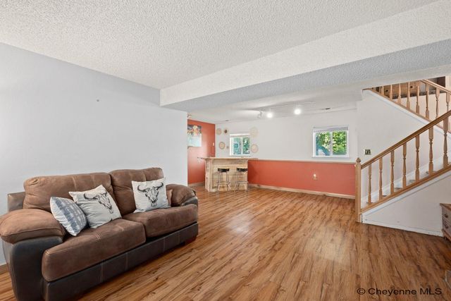 5005 CABLE AVE, Cheyenne, WY 82009
