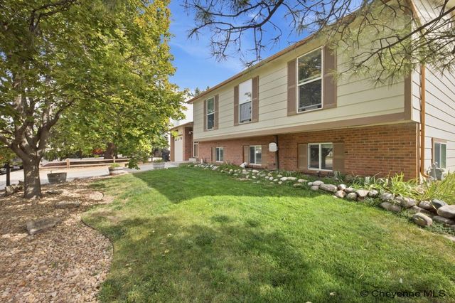 5005 CABLE AVE, Cheyenne, WY 82009