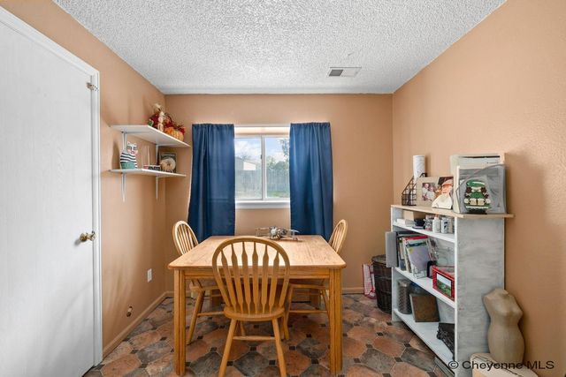 5005 CABLE AVE, Cheyenne, WY 82009