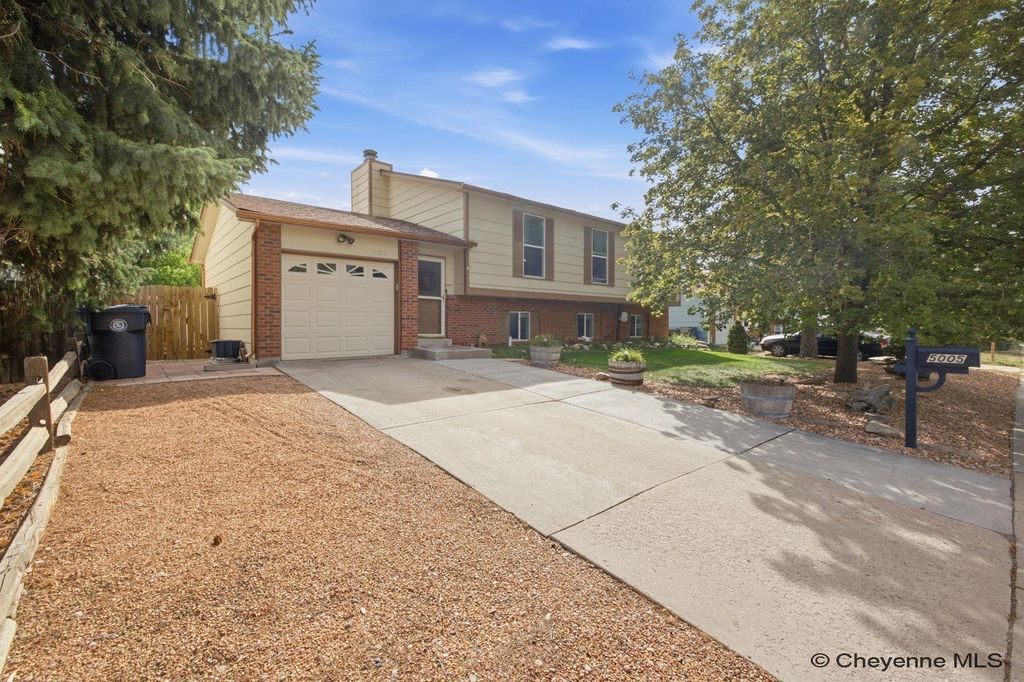 5005 CABLE AVE, Cheyenne, WY 82009