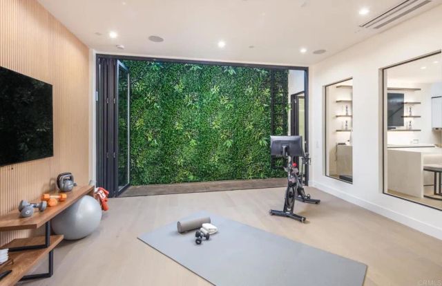 15575 Las Planideras, Rancho Santa Fe, CA 92067