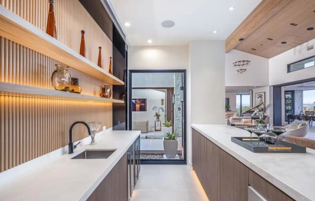 15575 Las Planideras, Rancho Santa Fe, CA 92067