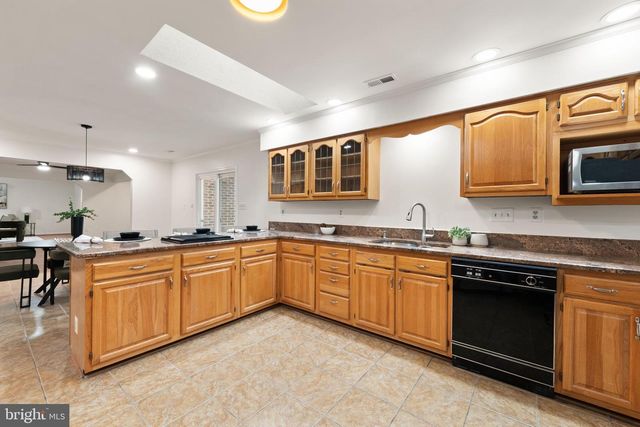 8211 JOSELLE CT, Fort Washington, MD 20744