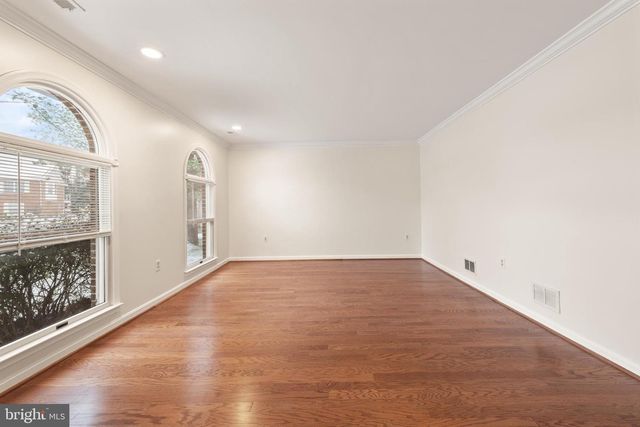 8211 JOSELLE CT, Fort Washington, MD 20744