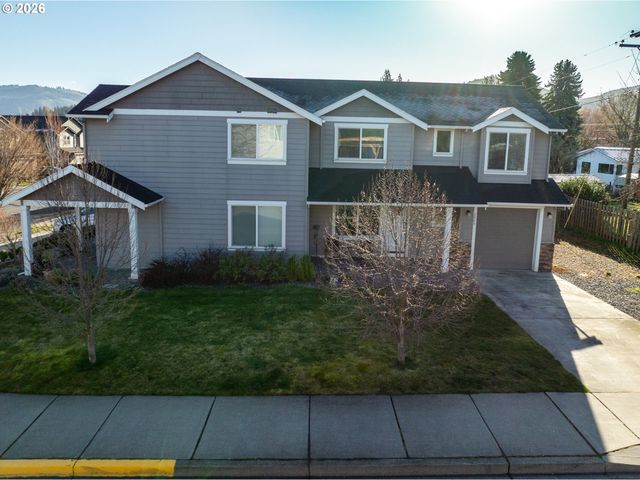 517 CAMEO Dr, Hood River, OR 97031