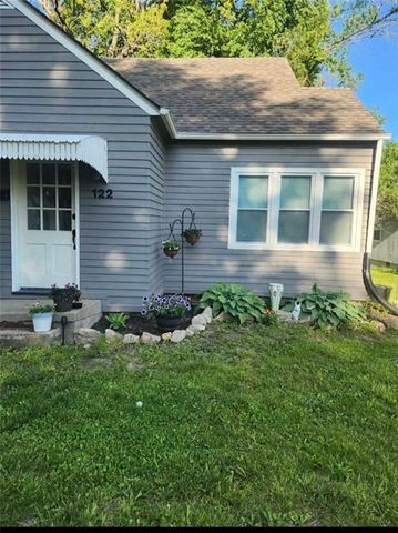 122 S Campbell Street, Pleasant Hill, MO 64080