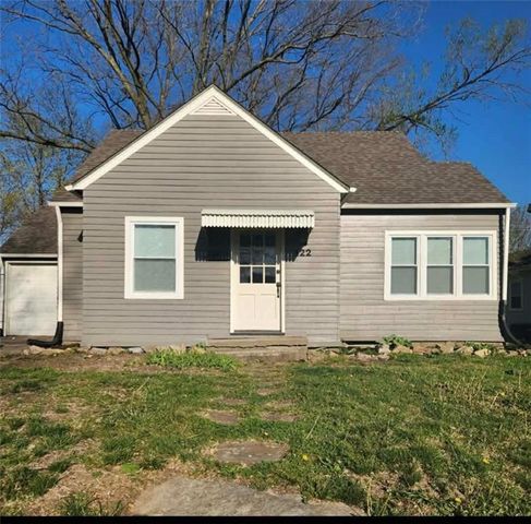 122 S Campbell Street, Pleasant Hill, MO 64080