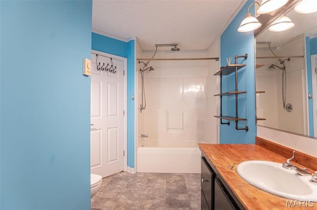 10250 County Road 8150, Rolla, MO 65401