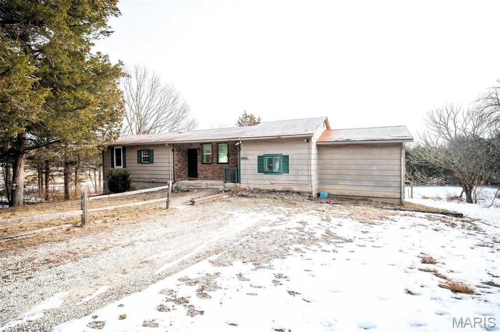 10250 County Road 8150, Rolla, MO 65401