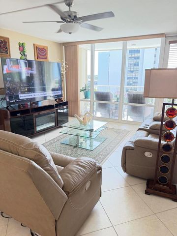 336 Golfview Road 706, North Palm Beach, FL 33408