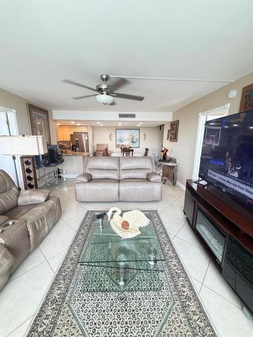 336 Golfview Road 706, North Palm Beach, FL 33408