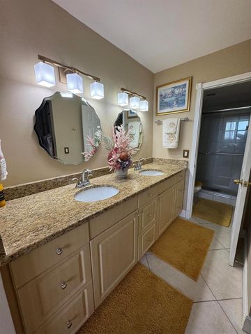 336 Golfview Road 706, North Palm Beach, FL 33408