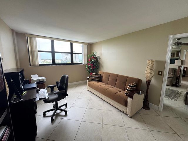 336 Golfview Road 706, North Palm Beach, FL 33408