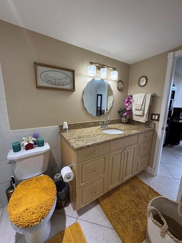 336 Golfview Road 706, North Palm Beach, FL 33408