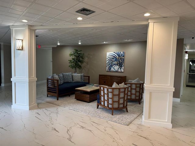 336 Golfview Road 706, North Palm Beach, FL 33408