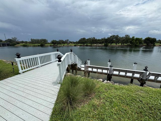 336 Golfview Road 706, North Palm Beach, FL 33408