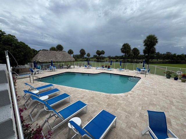 336 Golfview Road 706, North Palm Beach, FL 33408