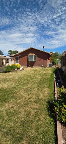 2033 W 5850 S, Roy, UT 84067