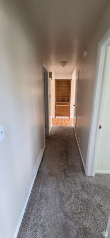 2033 W 5850 S, Roy, UT 84067