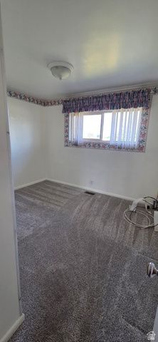 2033 W 5850 S, Roy, UT 84067