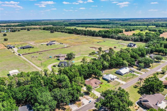 303 9TH STREET NE, Fort Meade, FL 33841