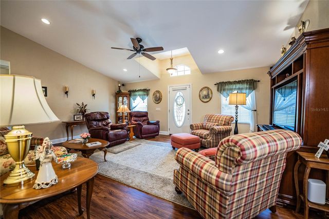 303 9TH STREET NE, Fort Meade, FL 33841