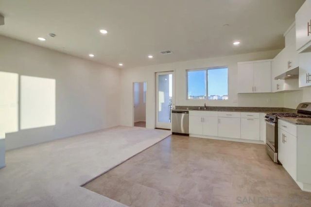 5305 Seacliff Pl 3, San Diego, CA 92154