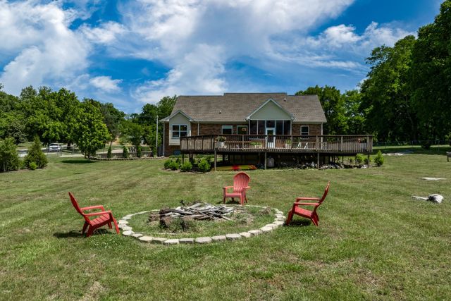 1412 Iron Bridge Rd, Columbia, TN 38401