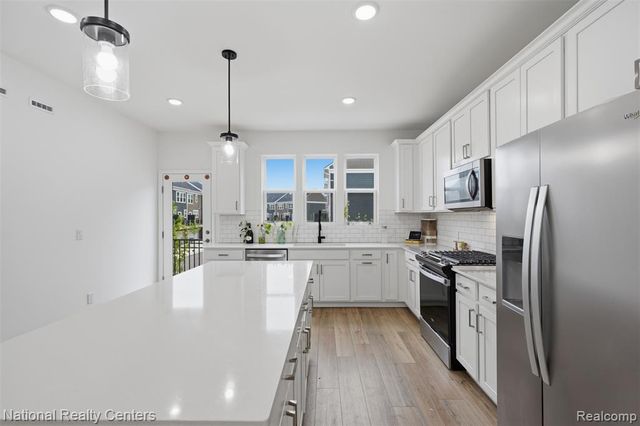 43034 Atwood Avenue, Novi, MI 48375