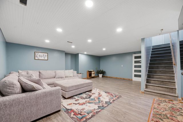 1006 N Park Road, Rose Hill, KS 67133