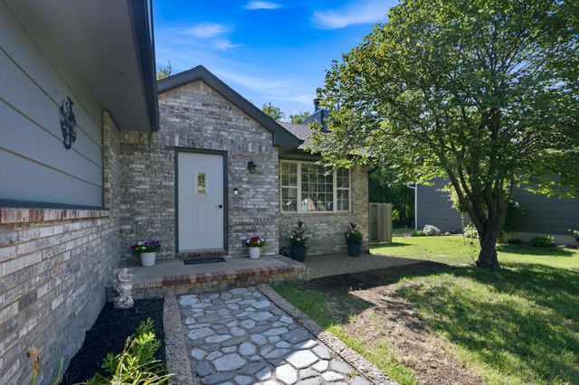 1006 N Park Road, Rose Hill, KS 67133