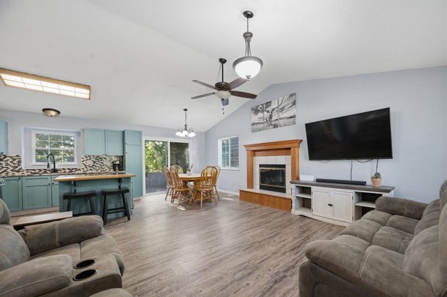 1006 N Park Road, Rose Hill, KS 67133