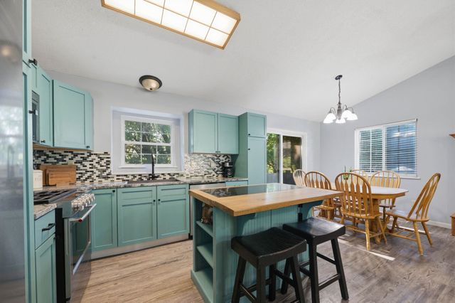 1006 N Park Road, Rose Hill, KS 67133