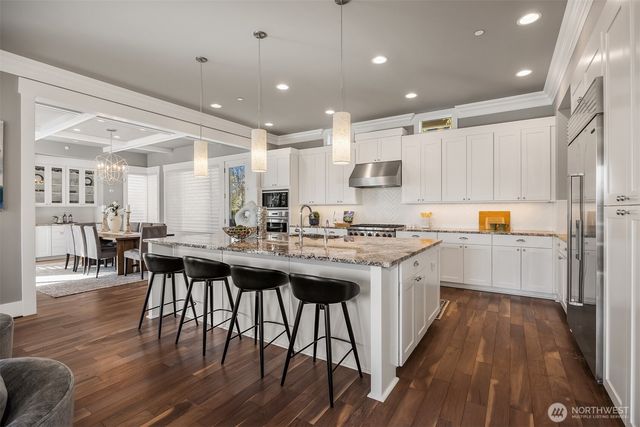 6518 SE 28th Street, Mercer Island, WA 98040