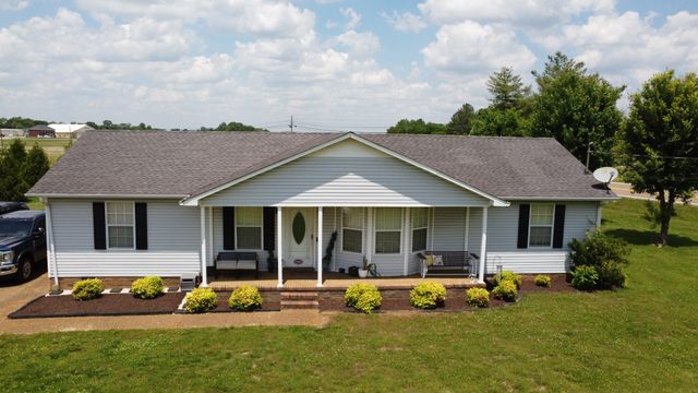 1325 Horseshoe Dr, Lewisburg, TN 37091