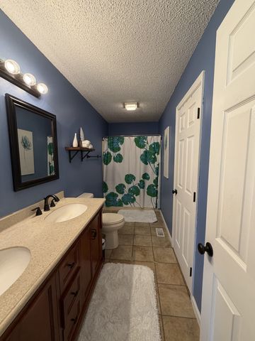 1325 Horseshoe Dr, Lewisburg, TN 37091