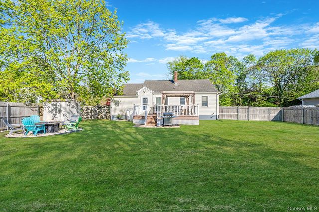 66 Hedges Road, East Patchogue, NY 11772