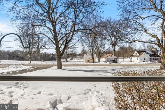 117 WAYNE AVE, Malvern, PA 19355