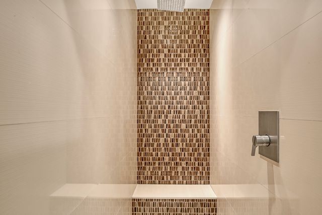 72 SE 6th Avenue C, Delray Beach, FL 33483