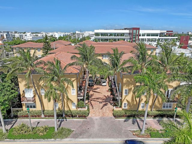 72 SE 6th Avenue C, Delray Beach, FL 33483