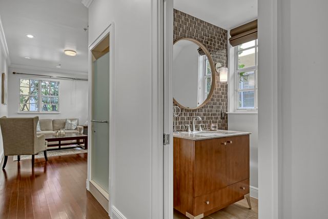 72 SE 6th Avenue C, Delray Beach, FL 33483