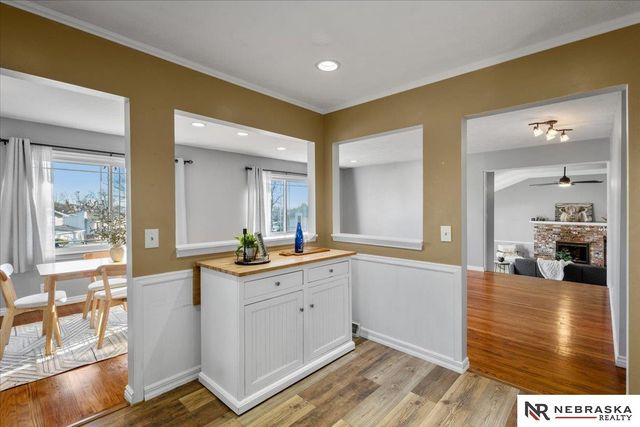 9947 Orchard Circle, Omaha, NE 68127