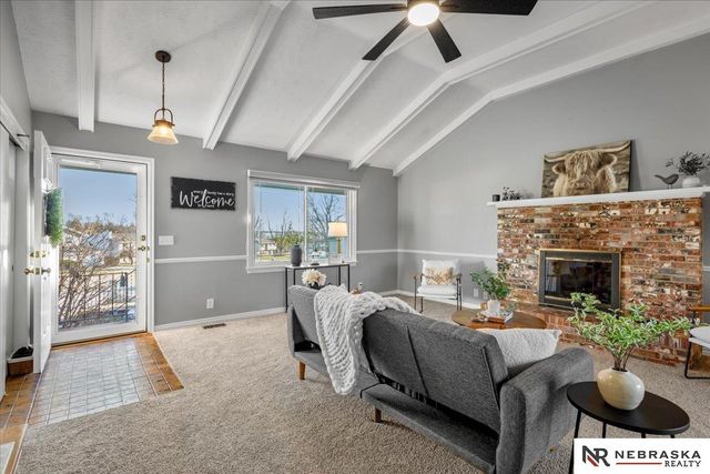 9947 Orchard Circle, Omaha, NE 68127