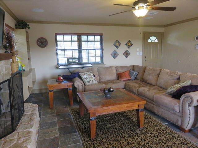 37 Byrd Lane, Pottsboro, TX 75076