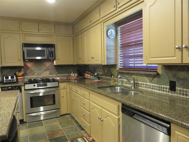 37 Byrd Lane, Pottsboro, TX 75076