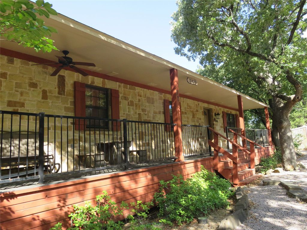 37 Byrd Lane, Pottsboro, TX 75076