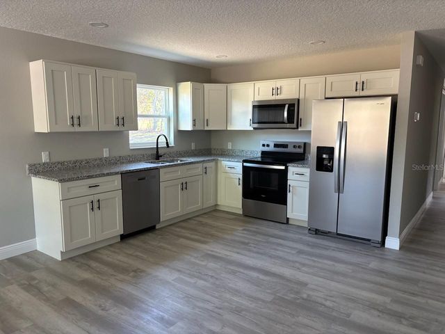 7215 N RADCLIFF AVENUE, Citrus Springs, FL 34434