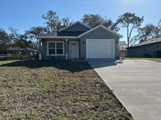 7215 N RADCLIFF AVENUE, Citrus Springs, FL 34434